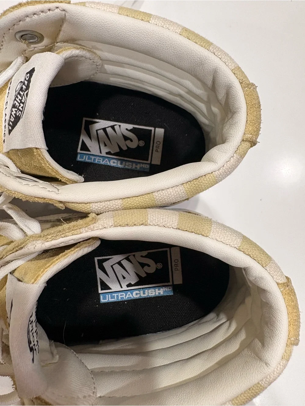 Vans High Top Sk8-Hi Classic Checkerboard Skate Shoe Yellow & White Men’s 6.5